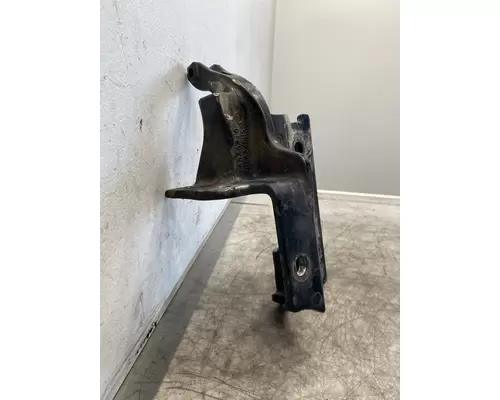 KENWORTH T680 Bumper Bracket, Front