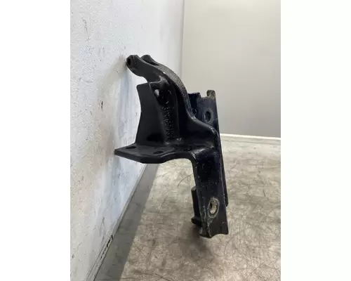 KENWORTH T680 Bumper Bracket, Front