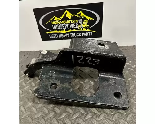 KENWORTH T680 Bumper Bracket, Front