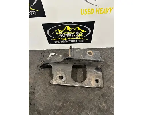 KENWORTH T680 Bumper Bracket, Front