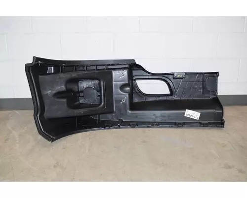 KENWORTH T680 Bumper End Cap