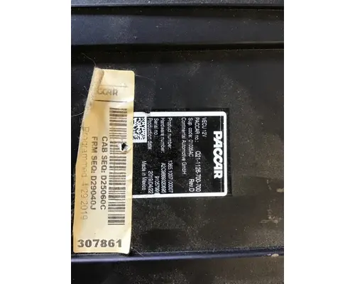 KENWORTH T680 CAB CONTROL UNIT MODULE