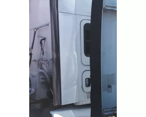KENWORTH T680 CAB EXTENSION