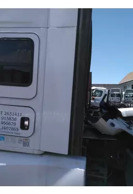 KENWORTH T680 CAB EXTENSION