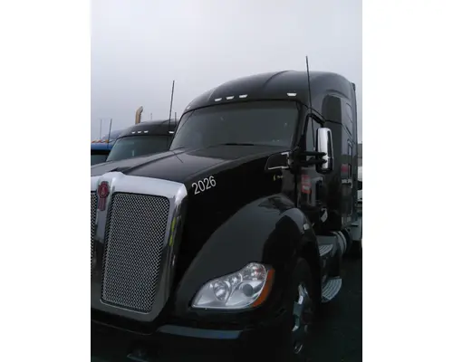 KENWORTH T680 CAB EXTENSION
