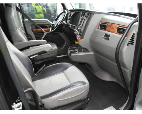 KENWORTH T680 CAB EXTENSION