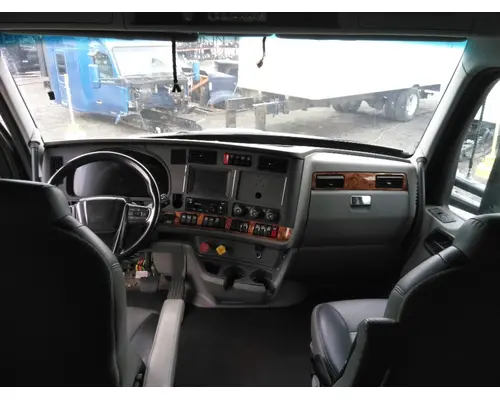 KENWORTH T680 CAB EXTENSION