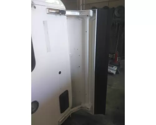 KENWORTH T680 CAB EXTENSION