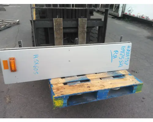 KENWORTH T680 CAB EXTENSION