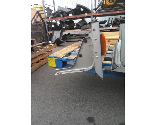 KENWORTH T680 CAB EXTENSION