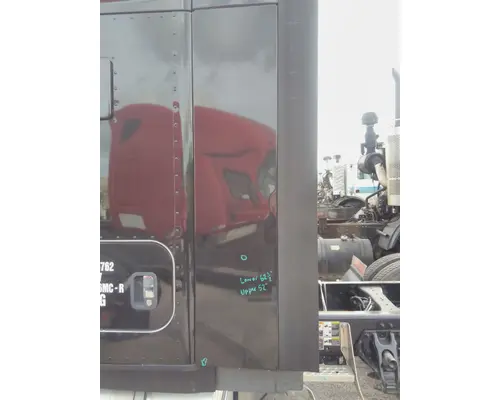 KENWORTH T680 CAB EXTENSION