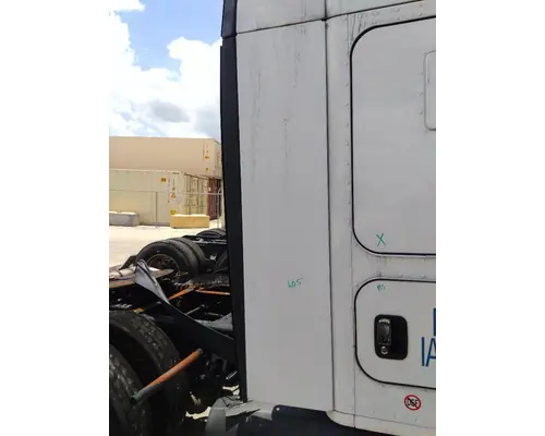 KENWORTH T680 CAB EXTENSION