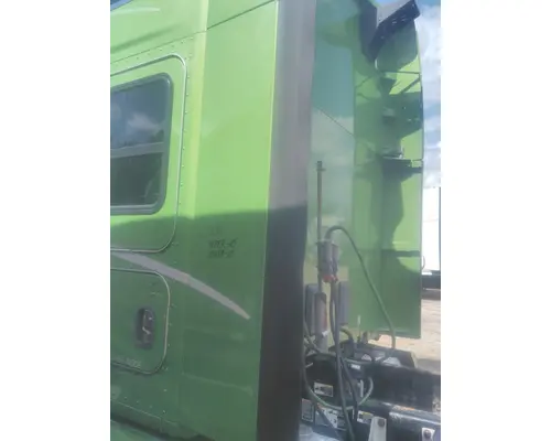 KENWORTH T680 CAB EXTENSION