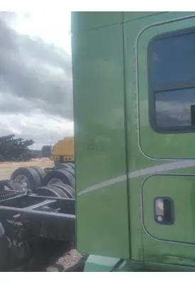 KENWORTH T680 CAB EXTENSION