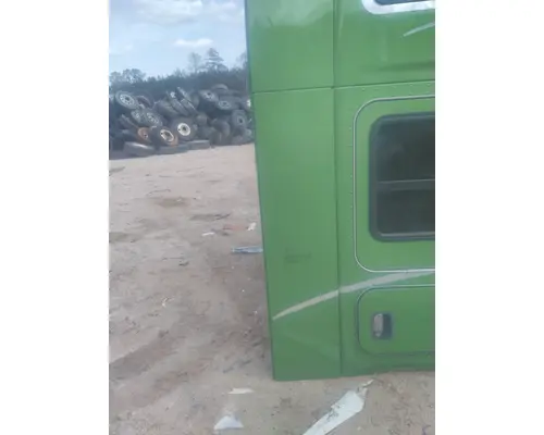 KENWORTH T680 CAB EXTENSION