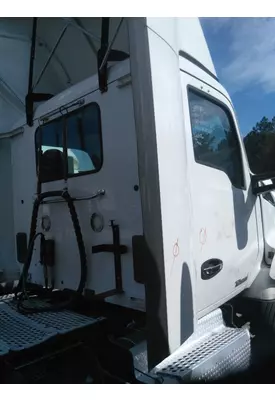 KENWORTH T680 CAB EXTENSION