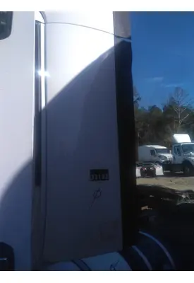 KENWORTH T680 CAB EXTENSION