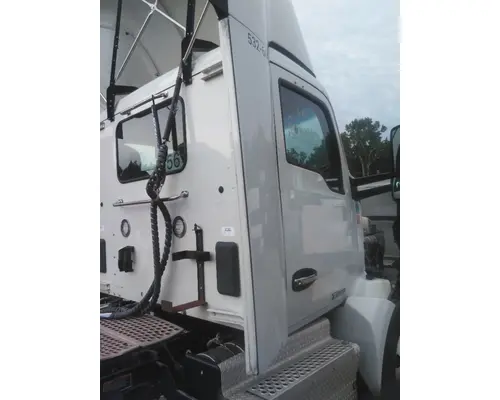 KENWORTH T680 CAB EXTENSION