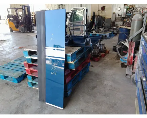 KENWORTH T680 CAB EXTENSION