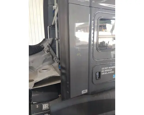 KENWORTH T680 CAB EXTENSION