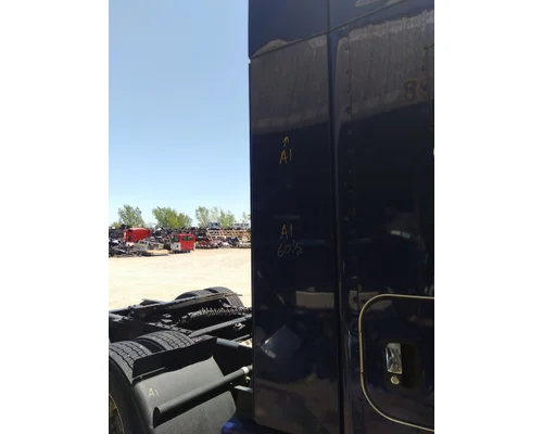 KENWORTH T680 CAB EXTENSION