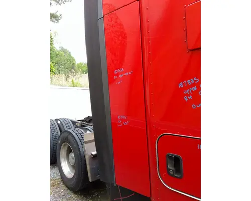 KENWORTH T680 CAB EXTENSION