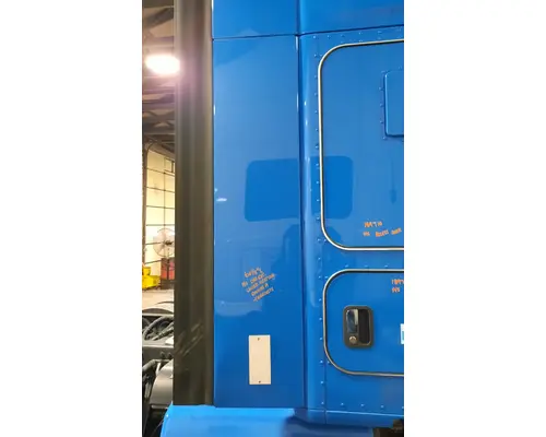 KENWORTH T680 CAB EXTENSION