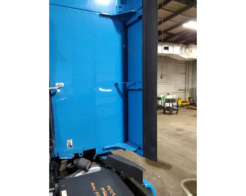 KENWORTH T680 CAB EXTENSION