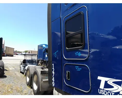 KENWORTH T680 CAB EXTENSION