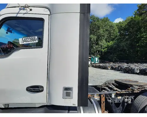 KENWORTH T680 CAB EXTENSION