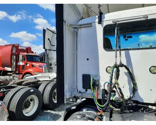 KENWORTH T680 CAB EXTENSION
