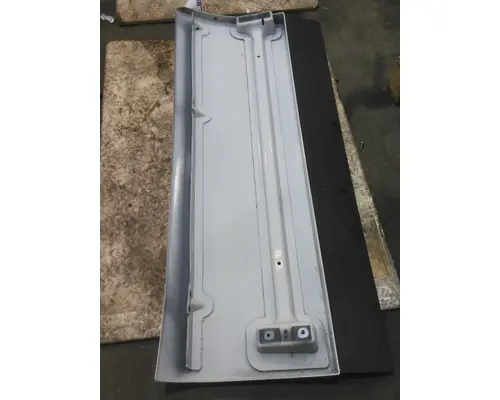 KENWORTH T680 CAB EXTENSION