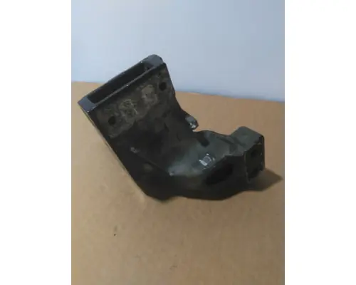 KENWORTH T680 CAB MOUNT,BRACKET