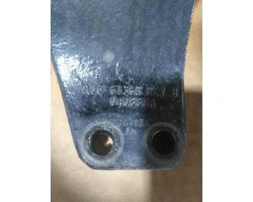 KENWORTH T680 CAB MOUNT,BRACKET