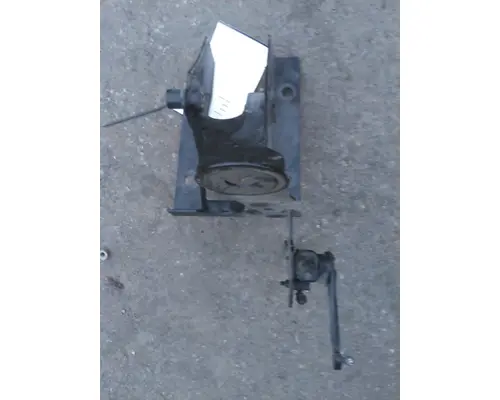 KENWORTH T680 CAB MOUNT,BRACKET
