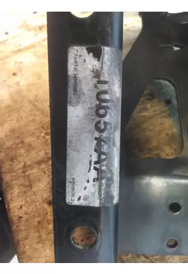 KENWORTH T680 CAB MOUNT,BRACKET