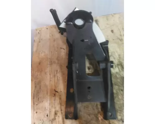 KENWORTH T680 CAB MOUNT,BRACKET