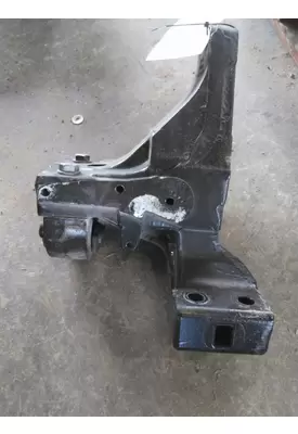 KENWORTH T680 CAB MOUNT,BRACKET