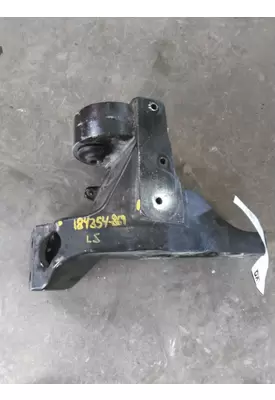 KENWORTH T680 CAB MOUNT,BRACKET