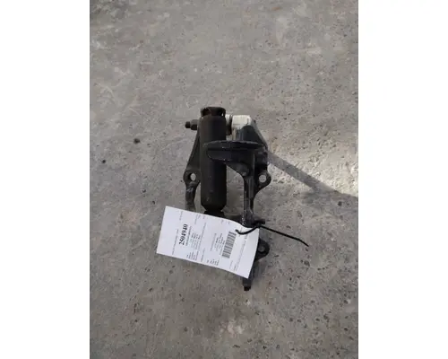 KENWORTH T680 CAB MOUNT,BRACKET