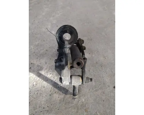 KENWORTH T680 CAB MOUNT,BRACKET