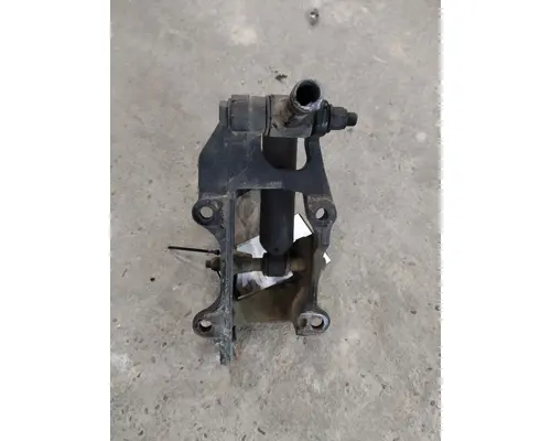 KENWORTH T680 CAB MOUNT,BRACKET