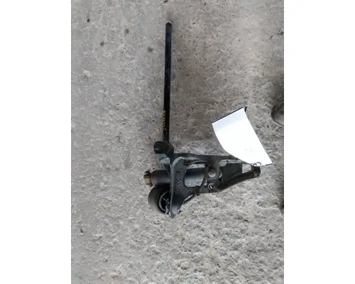 KENWORTH T680 CAB MOUNT,BRACKET