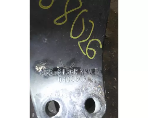 KENWORTH T680 CAB MOUNT,BRACKET