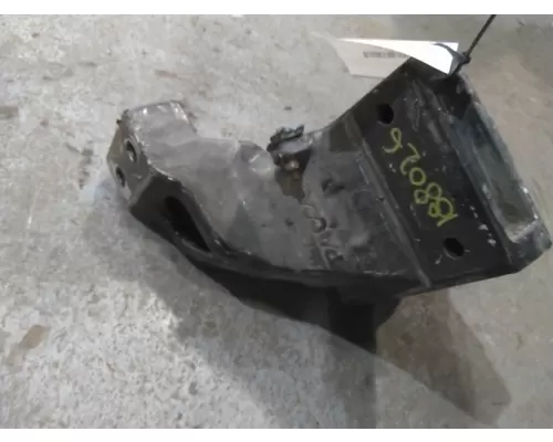 KENWORTH T680 CAB MOUNT,BRACKET