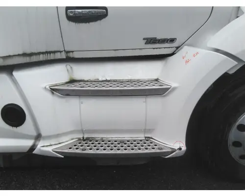 KENWORTH T680 CAB SKIRTSIDE FAIRING