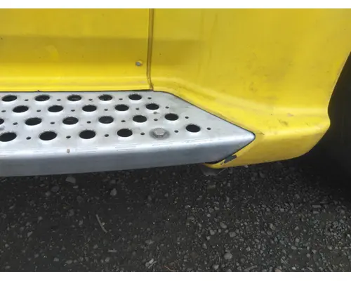 KENWORTH T680 CAB SKIRTSIDE FAIRING