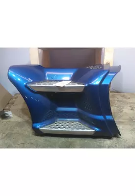 KENWORTH T680 CAB SKIRT/SIDE FAIRING