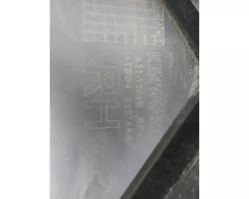 KENWORTH T680 CAB SKIRTSIDE FAIRING