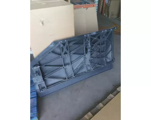 KENWORTH T680 CAB SKIRTSIDE FAIRING